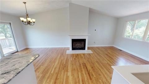 14 Carpenter St, Warwick, RI 02886 photo 5