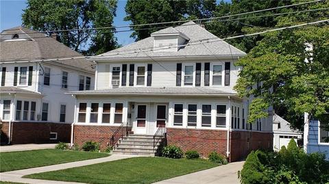 521 Prospect St, Woonsocket, RI 02895 photo 1