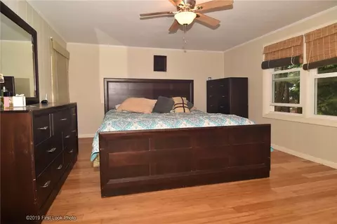 132 Phillips St, Woonsocket, RI 02895 photo 15