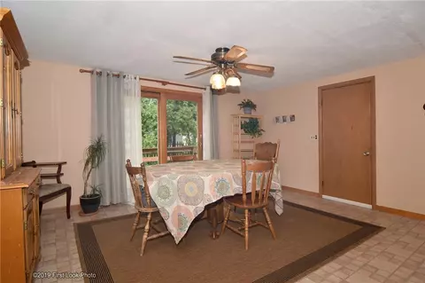 132 Phillips St, Woonsocket, RI 02895 photo 12