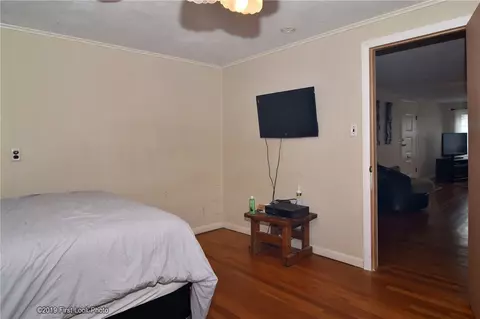 132 Phillips St, Woonsocket, RI 02895 photo 20
