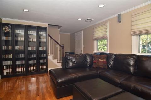 1 Edmond Cir, Warwick, RI 02886 photo 9