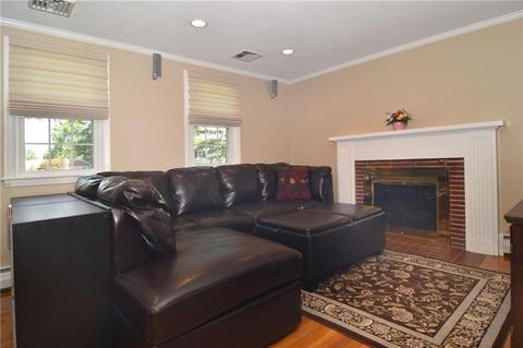 1 Edmond Cir, Warwick, RI 02886 photo 7