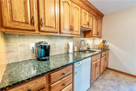 104 Stoneham Dr, Woonsocket, RI 02895 photo 3