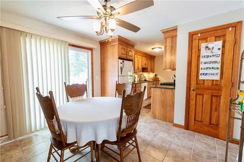 104 Stoneham Dr, Woonsocket, RI 02895 photo 4