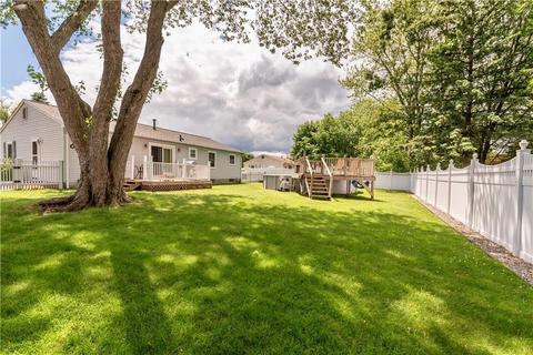 104 Stoneham Dr, Woonsocket, RI 02895 photo 14