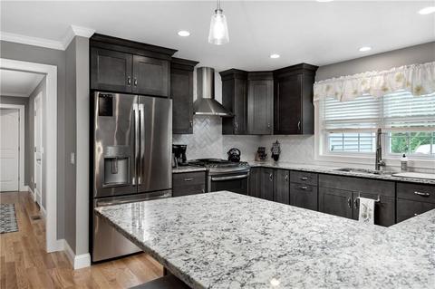 35 Cole St, Glocester, RI 02814 photo 3