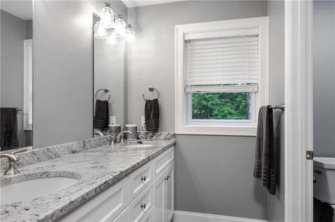 35 Cole St, Glocester, RI 02814 photo 13