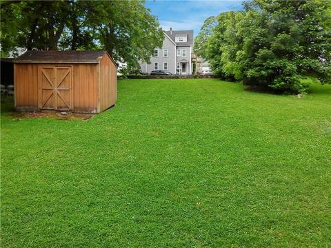 12 Spruce St, Westerly, RI 02891 photo 3