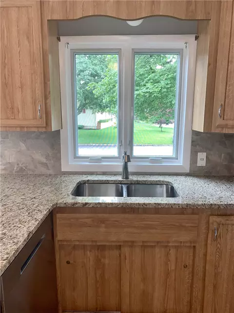 39 Deborah Rd, Warwick, RI 02888 photo 8