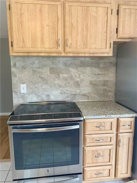 39 Deborah Rd, Warwick, RI 02888 photo 11