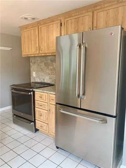 39 Deborah Rd, Warwick, RI 02888 photo 10