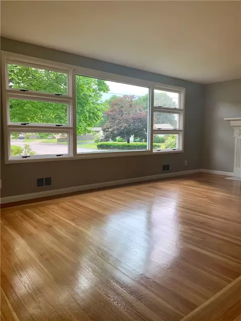 39 Deborah Rd, Warwick, RI 02888 photo 16