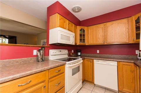 186 Madeleine Ave, Woonsocket, RI 02895 photo 4