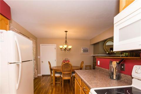186 Madeleine Ave, Woonsocket, RI 02895 photo 5