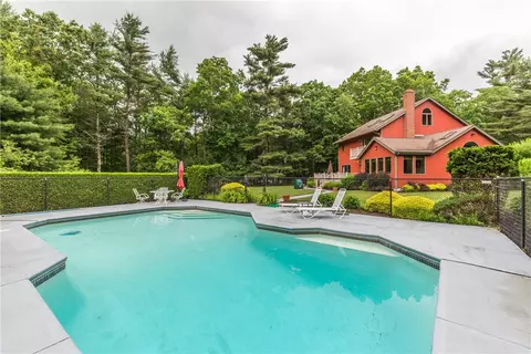 81 Widow Sweets Rd, Exeter, RI 02822 photo 2