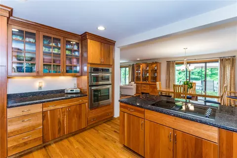 81 Widow Sweets Rd, Exeter, RI 02822 photo 5