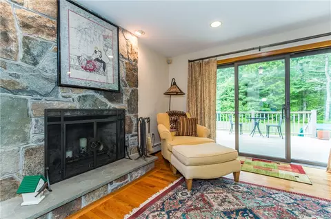 81 Widow Sweets Rd, Exeter, RI 02822 photo 9