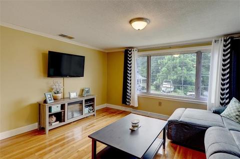 55 Roberta Ave, Woonsocket, RI 02895 photo 2