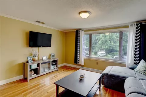 55 Roberta Ave, Woonsocket, RI 02895 photo 2