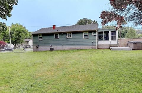 55 Roberta Ave, Woonsocket, RI 02895 photo 28