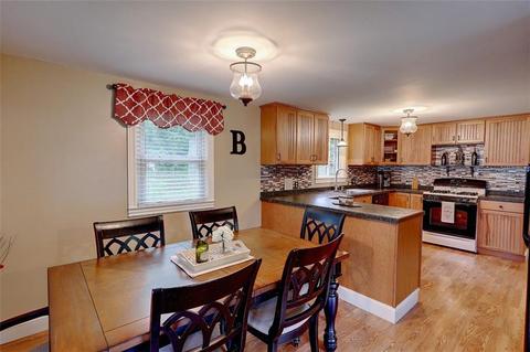 55 Roberta Ave, Woonsocket, RI 02895 photo 5