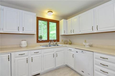 157 Widow Sweets Rd, Exeter, RI 02822 photo 9