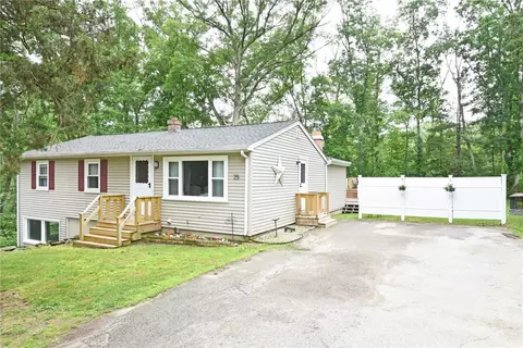 25 Edgewood Rd, Glocester, RI 02814 photo 2