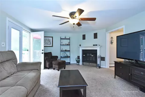 25 Edgewood Rd, Glocester, RI 02814 photo 11