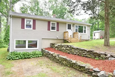 25 Edgewood Rd, Glocester, RI 02814 photo 3