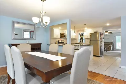 25 Edgewood Rd, Glocester, RI 02814 photo 8
