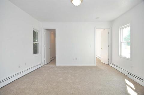 193 Arnold St, Woonsocket, RI 02895 photo 10