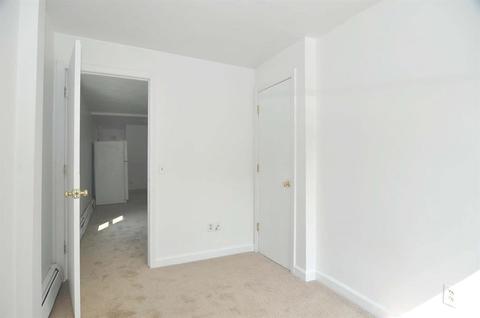 193 Arnold St, Woonsocket, RI 02895 photo 16