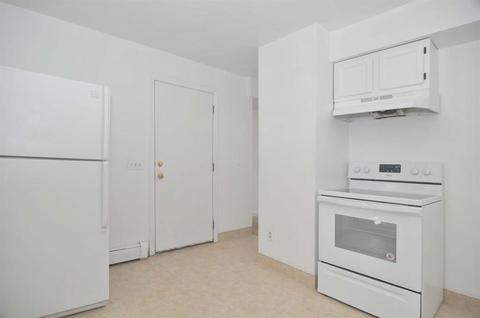 193 Arnold St, Woonsocket, RI 02895 photo 6