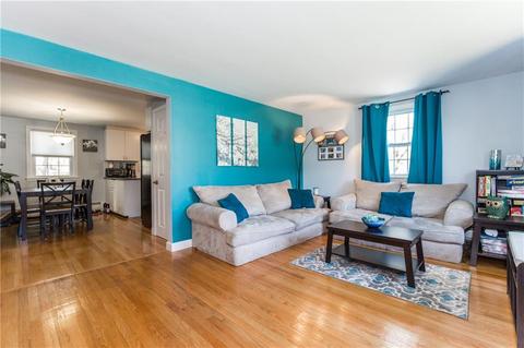 115 Crane St, Warwick, RI 02889 photo 2