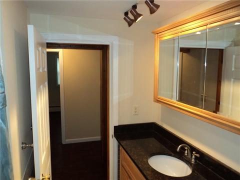 490 Buttonwoods Ave, Warwick, RI 02886 photo 6