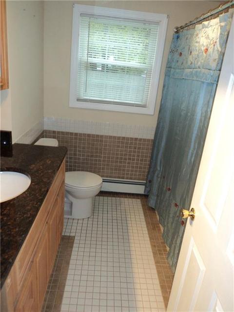 490 Buttonwoods Ave, Warwick, RI 02886 photo 5