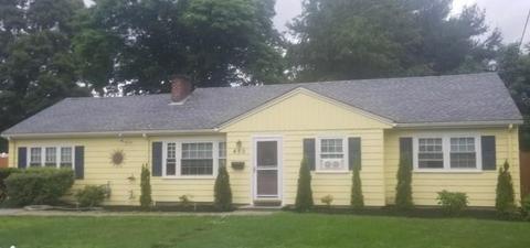 490 Buttonwoods Ave, Warwick, RI 02886 photo 11
