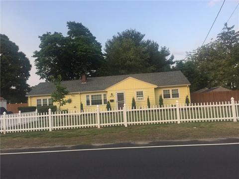 490 Buttonwoods Ave, Warwick, RI 02886 photo 17