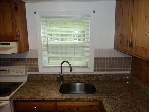 490 Buttonwoods Ave, Warwick, RI 02886 photo 7