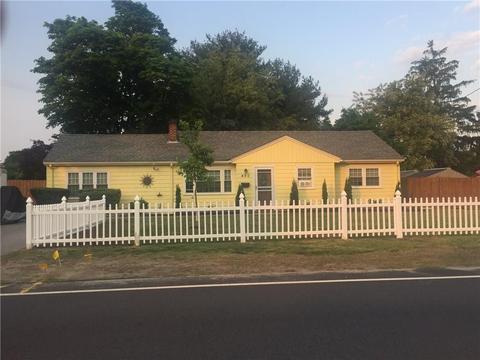 490 Buttonwoods Ave, Warwick, RI 02886 photo 24