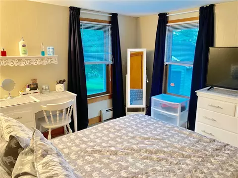 35 Jillson Ave, Woonsocket, RI 02895 photo 15