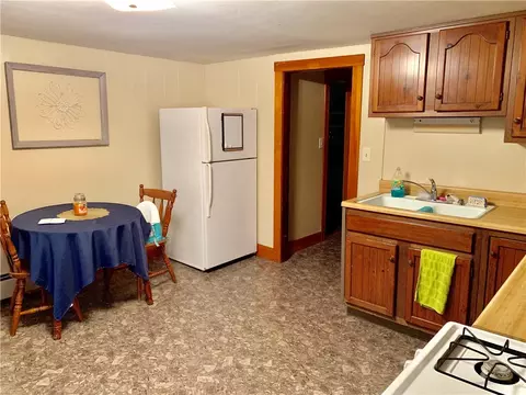 35 Jillson Ave, Woonsocket, RI 02895 photo 14
