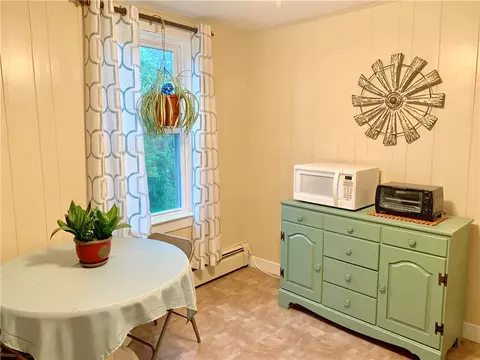 35 Jillson Ave, Woonsocket, RI 02895 photo 4