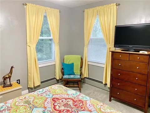 35 Jillson Ave, Woonsocket, RI 02895 photo 9