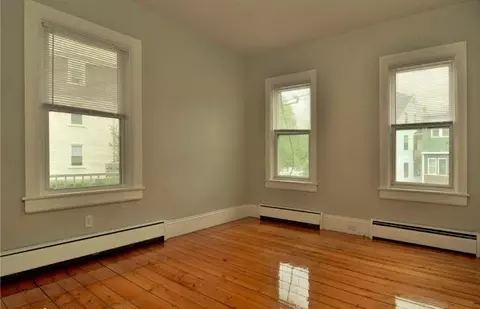 10 4th Ave, Woonsocket, RI 02895 photo 7