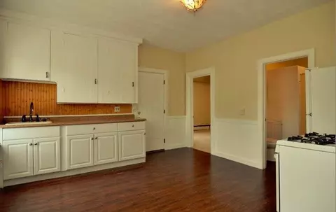 10 4th Ave, Woonsocket, RI 02895 photo 10
