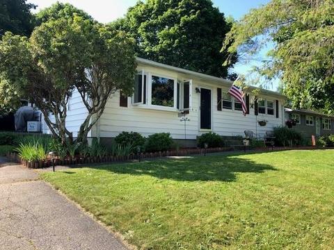 8 Joan Rd, Westerly, RI 02891 photo 1