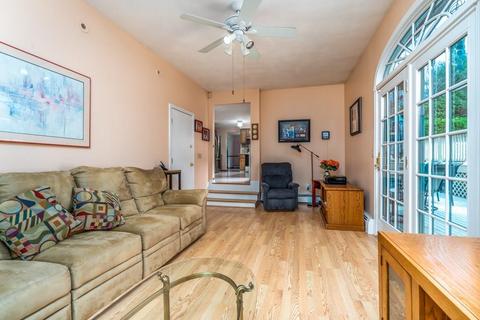 17 Fox Run, Cranston, RI 02921 photo 11