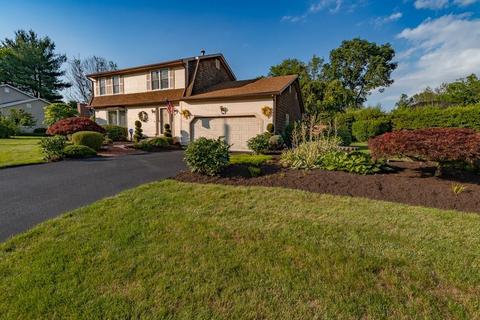 17 Fox Run, Cranston, RI 02921 photo 3